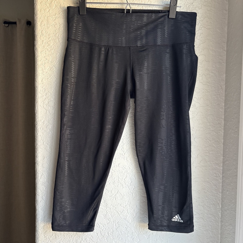 Adidas Womens L‎ Capri Leggings Black Textured Climalite Mid-Rise Cropped